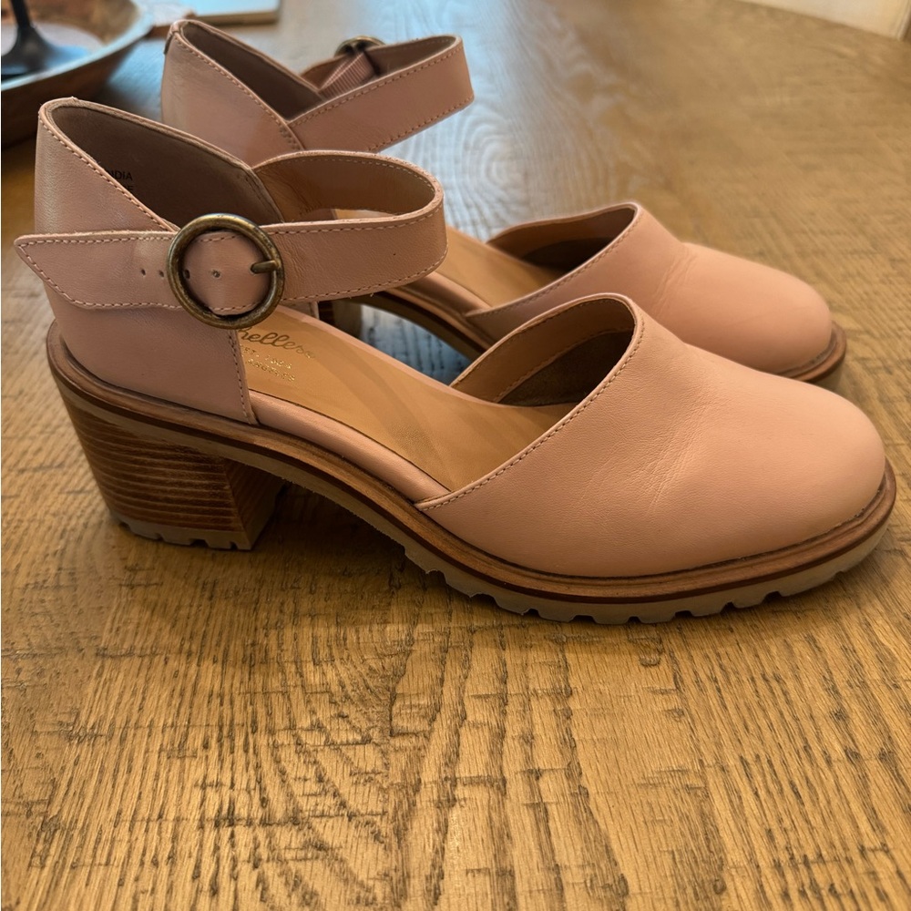 Seychelles Lock & Key Heel - Blush